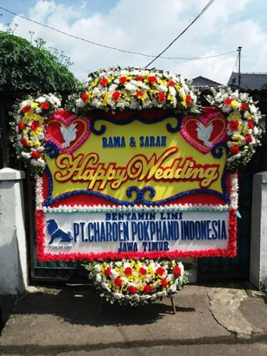 Karangan Bunga Pernikahan pahandut palangkaraya